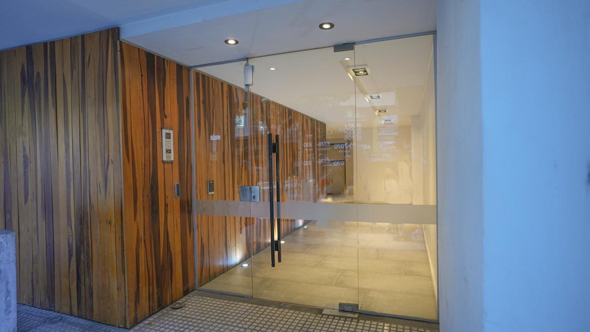 Amplio Monoambiente En Palermo Hollywood Con Piscina Buenos Aires